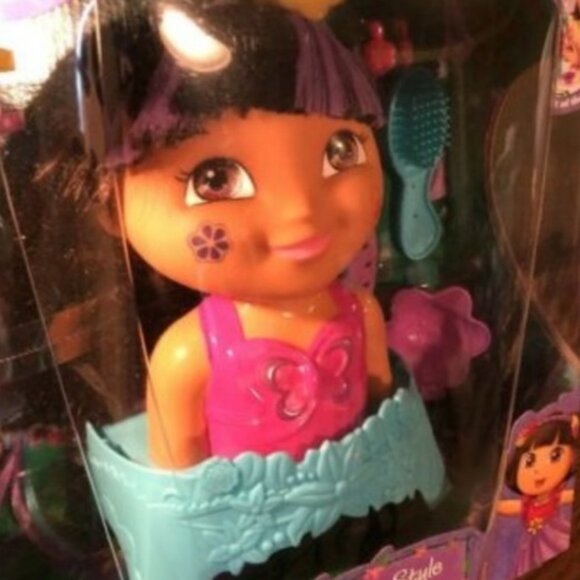 Dora The Explorer Suds & Styles🙇‍♀️ Fairy Dora🧚By Fisher-Price 🆕FAST📦🏃🏻💨⚡ - Picture 8 of 16